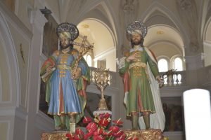 S. Cosimo en Damiamo de kleurrijke heiligen van Alberobello