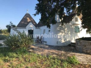 In Puglia te koop trullo met zwembad i Alberobello