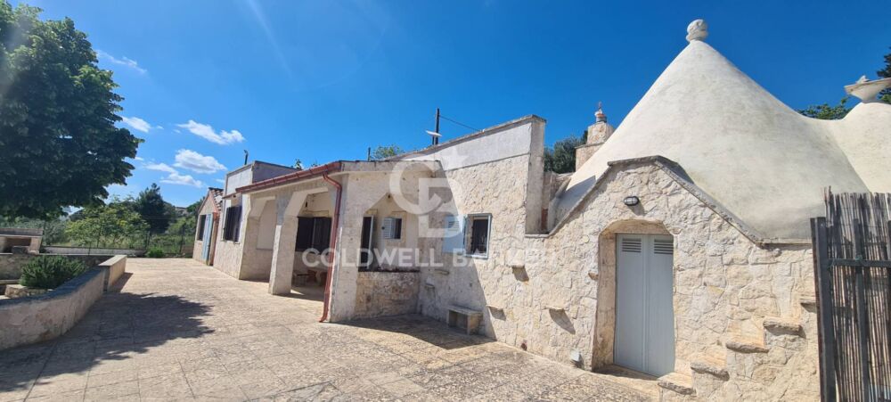 Huis nr. 17 in Puglia groepje trulli te koop bij Martina Franca