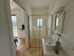 Te koop villa met Panoramisch uitzicht en Zwembad de badkamer