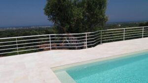 Te koop villa met Panoramisch uitzicht ook vanaf het zwembad Zwembad