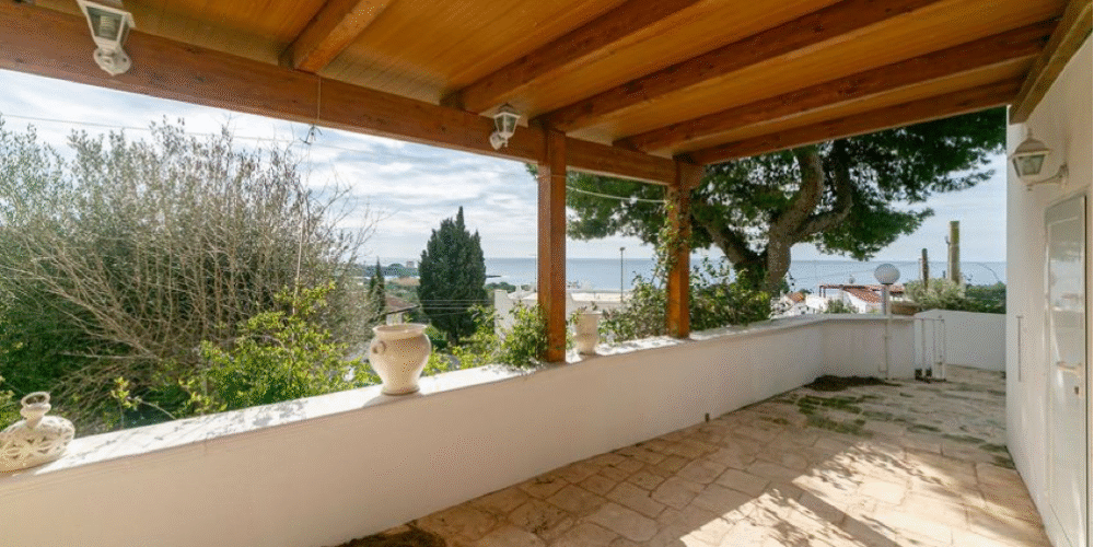 Huis nr. 22 te koop in Puglia een villa met zeezicht in Leporano