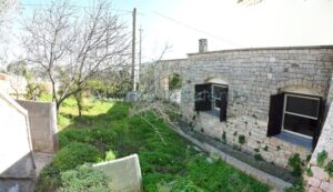 TE koop met uitzicht op zee bij Pescoluse in Puglia een villa met PAjara trullo e bijgebouw