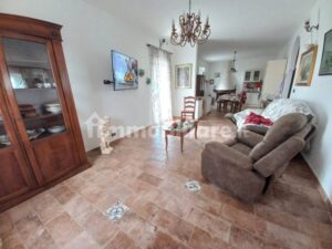Woonkeuken en woonkamer villa te koop in Puglia