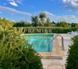 Villa met zwembad te koop in Ostuni