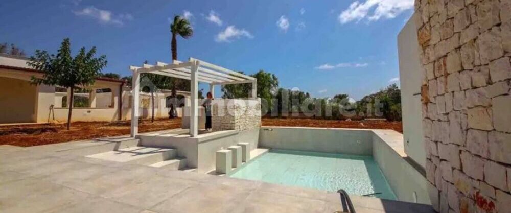 Huis nr. 58 te koop in Puglia Villa met zwembad Carovigno