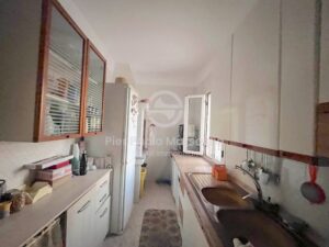 Puglia te koop villa met zwembad, 3 slaapkamers en 2 badkamers. De keuken.