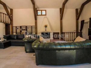 In Puglia te koop villa met zwembad 341 M2 huis NL begeleiding