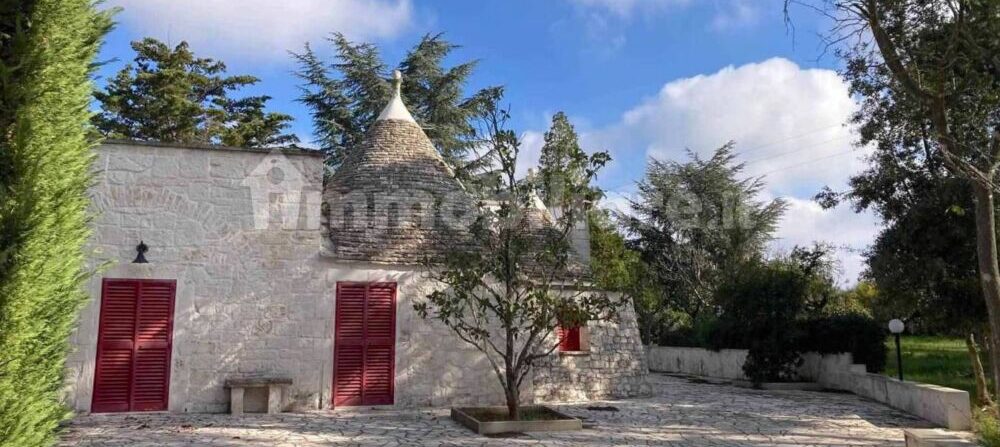 Huis nr. 45 te koop in Puglia 2 trulli en een lamia rand Itrie Vallei