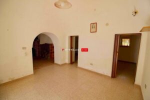 Trulli en lamia te koop in Puglia de woonkamer