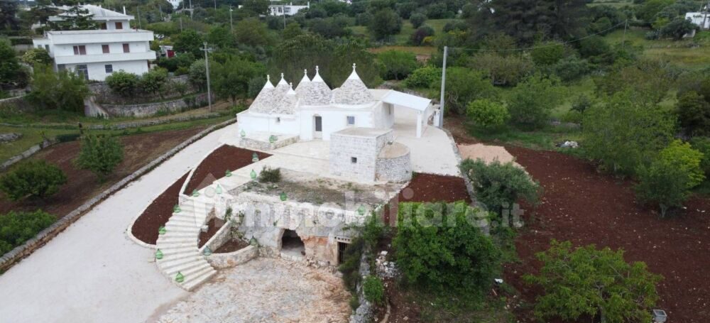 Huis nr. 41 te  koop in Puglia een heel bijzondere groep trulli