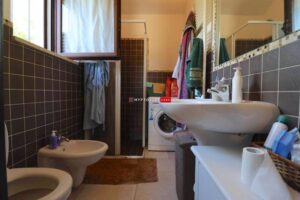 Te koop in Puglia trulli en lamia met zwembad en prachtig uitzicht