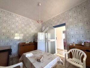 Voor 85 mille te koop een villa in Puglia dit is de woonkeuken