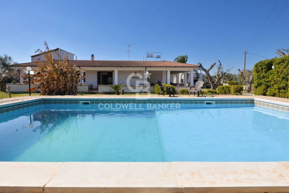 Huis nr. 22 te koop in Puglia villa Corigliano d’Otranto
