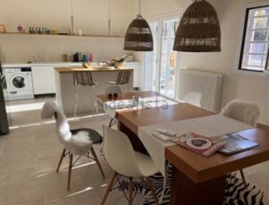 Keuken en eethoek huis te koop in de Itrie Vallei bij Ostuni