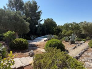 te koop zwembad, mooie tuin, Puglia