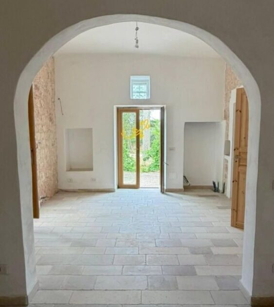 Huis nr. 42 te koop in Puglia een trullo en lamia