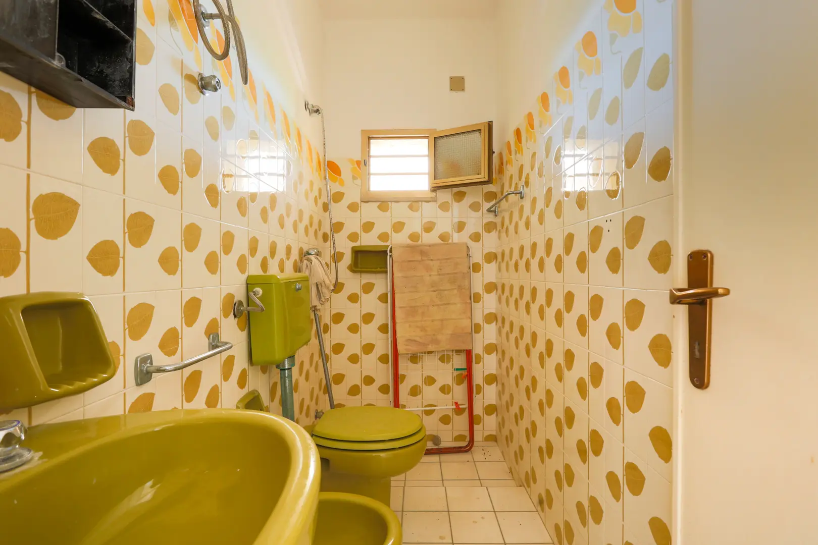 villa's te koop in Puglia bij zee. Er is wat opknapwerk, maar als het klaar is, heb je 2 schitterende villa's. Eén verlopen en één houden, of samen kopen, of verhuren. De plaagts is uniek