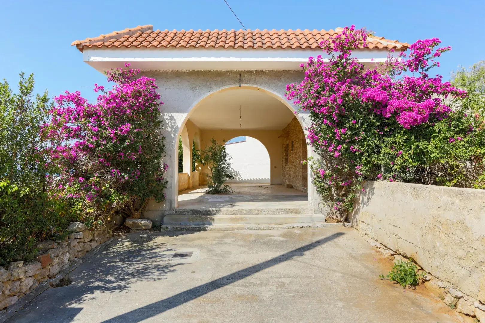 Voor een goede prijs te koop 2 villa's in Puglia. Hebben wat opknapwerk nodig, maar daar is de prijs ook naar