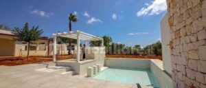 Puglia huis kopen, villa met zwembad, Carovigno