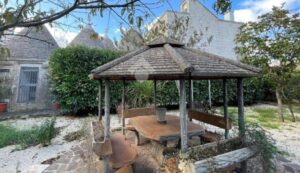 Diverse trulli te koop Cisternino