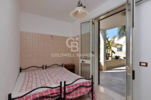 Slaapkamer in de dependance te koop in Puglia.
