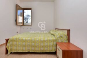 In Puglia te koop villa met zwembad en vele slaapkamers