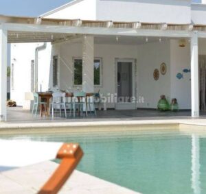 Te koop in Puglia trullo, lamia, villa's met en zonder zwembad.