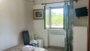 Puglia villa met groot zwembad en trullo te koop