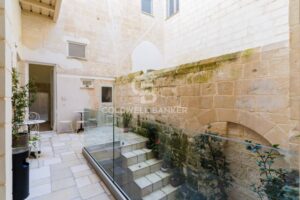 Stadspaleis in Lecce met bestaande B&B te koop
