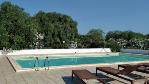 Aan de kust in Puglia te koop villa met zwembad