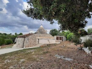 puglia gerenoveerde trullo te koop
